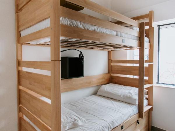 DREAMS HOUSE : photo 1 de la chambre lit dans dortoir pour femmes de 4 lits