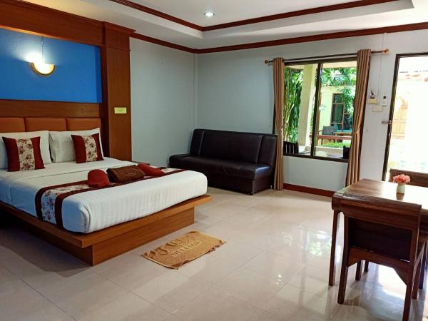 Lanta Riviera Resort - SHA Extra Plus : photo 1 de la chambre bungalow de luxe avec climatisation