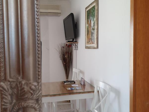 Villa Julian : photo 9 de la chambre chambre double standard avec balcon 