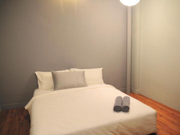 GRAYHAUS SOHO Ipoh : photo 1 de la chambre chambre double avec salle de bains commune