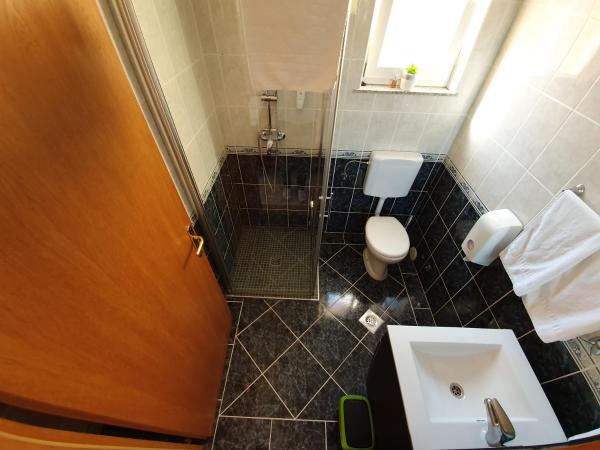 Villa Julian : photo 4 de la chambre chambre double standard