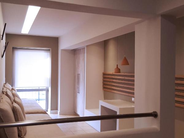 Blue Sky Hotel Apartments : photo 9 de la chambre appartement 1 chambre - en duplex