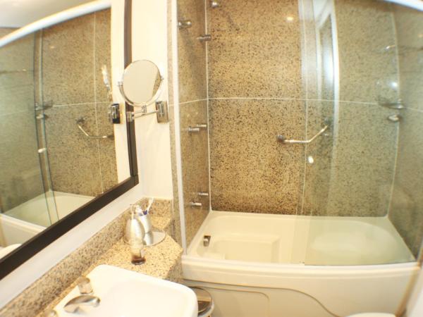 Alameda Lorena Apartament 2 : photo 3 de la chambre appartement avec balcon