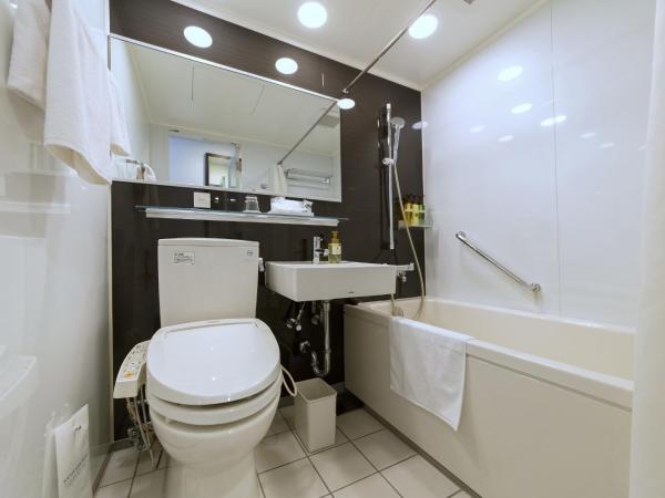 Cross Wave Umeda : photo 3 de la chambre chambre simple - non-fumeurs