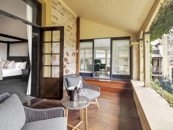 Mount Lofty House & Estate Adelaide Hills : photo 5 de la chambre suite lit king-size exécutive avec vue sur le jardin