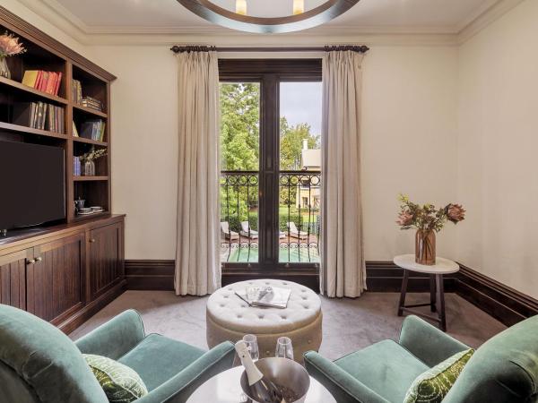 Mount Lofty House & Estate Adelaide Hills : photo 1 de la chambre suite lit king-size exécutive avec vue sur le jardin