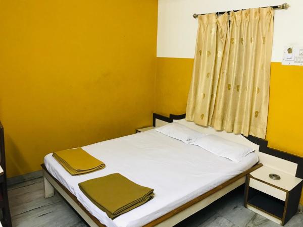 Greens Residency : photo 9 de la chambre chambre double deluxe