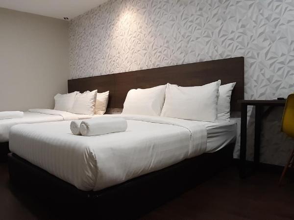 MIICO Hotel @ Mount Austin : photo 1 de la chambre chambre quadruple