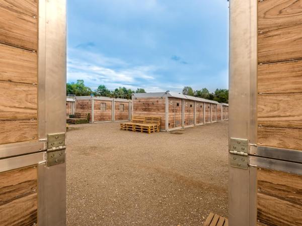 Oktoberfest Wiesn Camp Lodge : photo 9 de la chambre bungalow