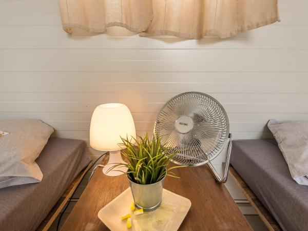 Oktoberfest Wiesn Camp Lodge : photo 4 de la chambre bungalow