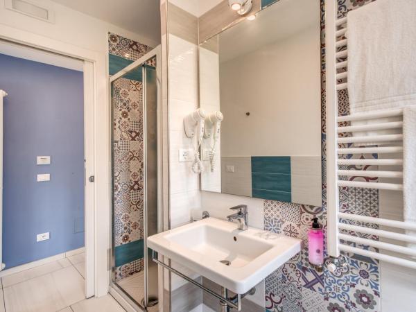 Hotel Florida : photo 4 de la chambre chambre double ou lits jumeaux - vue sur piscine