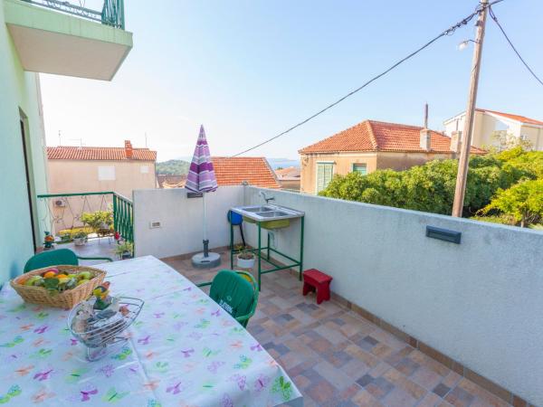 Green garden Rooms & Apartments : photo 7 de la chambre chambre double avec salle de bains privative