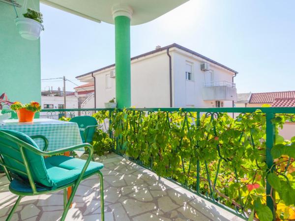 Green garden Rooms & Apartments : photo 5 de la chambre chambre double deluxe (2 adultes + 1 enfant)