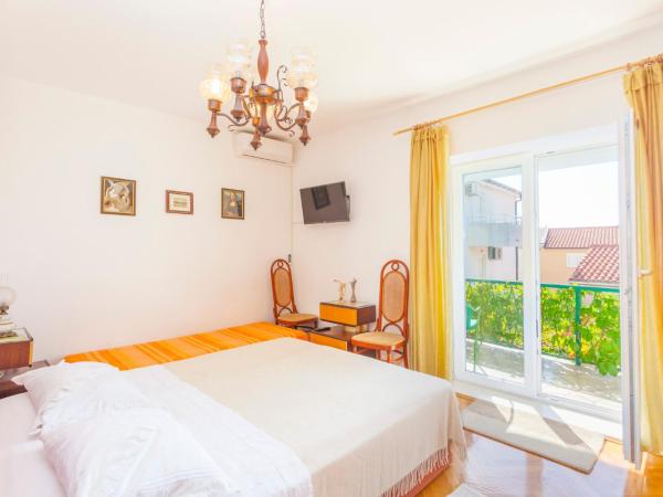 Green garden Rooms & Apartments : photo 3 de la chambre chambre double deluxe (2 adultes + 1 enfant)