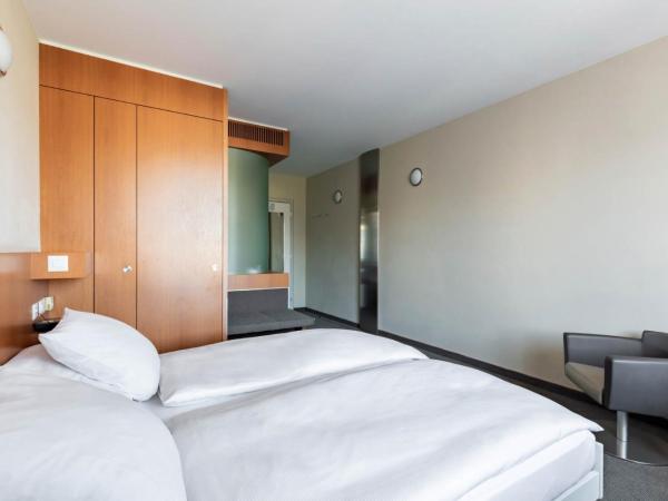 Hotel Cornavin Geneve : photo 6 de la chambre chambre lits jumeaux