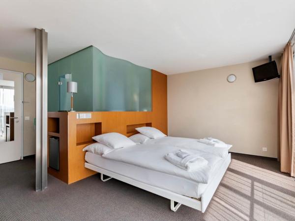 Hotel Cornavin Geneve : photo 10 de la chambre chambre lits jumeaux