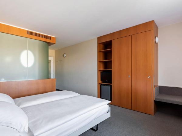Hotel Cornavin Geneve : photo 1 de la chambre chambre simple
