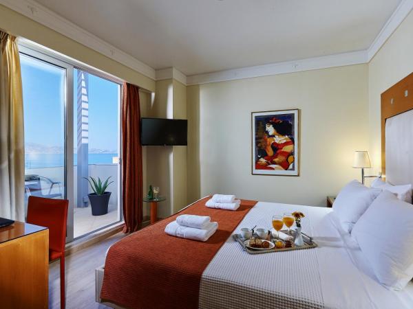 Atrion Hotel : photo 6 de la chambre suite exécutive - vue sur mer