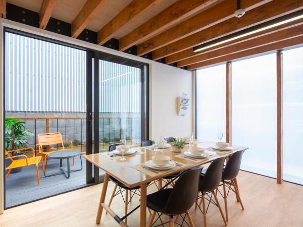 Koura Apartments Central Queenstown : photo 4 de la chambre appartement 3 chambres avec 3 salles de bains