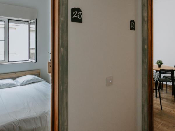 DREAMS HOUSE : photo 2 de la chambre chambre double standard avec salle de bains commune