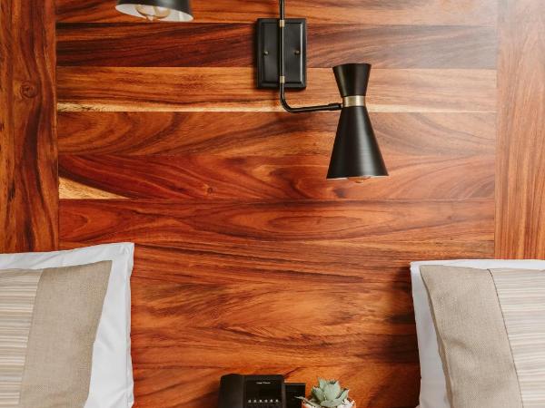 SIX TWO FOUR Urban Beach Hotel : photo 3 de la chambre chambre double