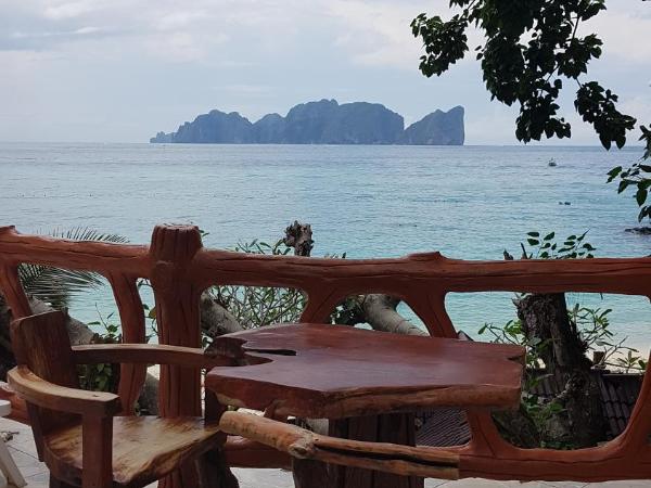 Paradise Pearl Bungalows : photo 2 de la chambre chambre lit queen-size avec balcon