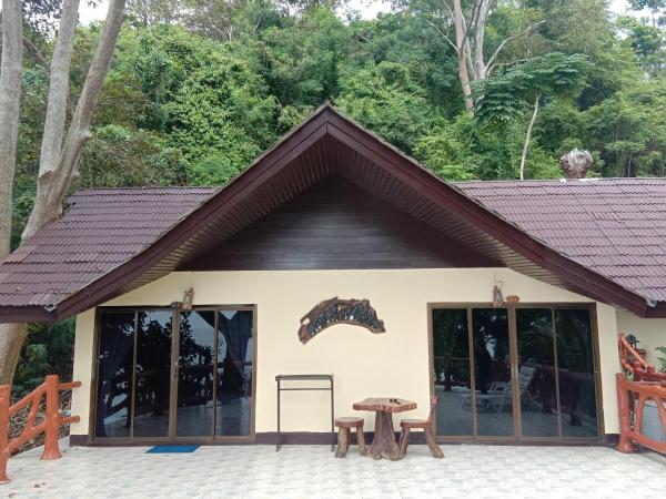 Paradise Pearl Bungalows : photo 3 de la chambre chambre lit queen-size avec balcon