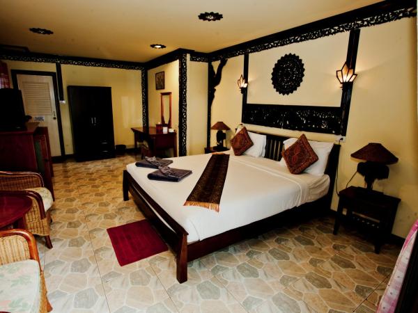 Paradise Pearl Bungalows : photo 1 de la chambre chambre lit queen-size avec balcon