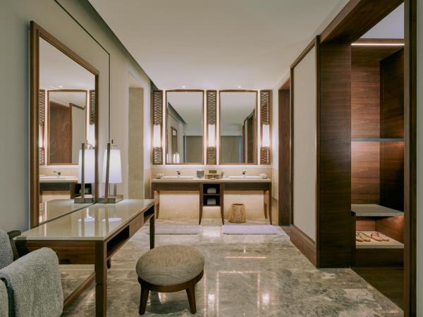 Capella Tufu Bay, Hainan : photo 4 de la chambre 1-bedroom grand pool villa ( comlimentary round trip transfer service from sanya airport + mini bar)