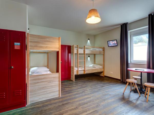 MEININGER Hotel Salzburg City Center : photo 2 de la chambre lit dans dortoir mixte de 9 lits