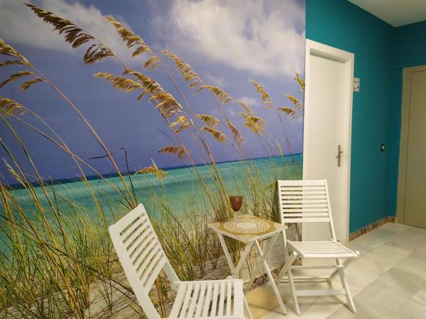 Málaga Centro Hostel : photo 5 de la chambre chambre lits jumeaux avec salle de bains privative