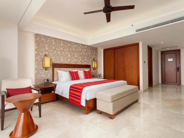 Sanya Seacube Holiday Hotel : photo 5 de la chambre premier  double room  with 180 sea view
