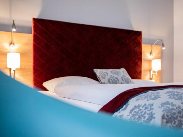 Hotel Elefant Family Business : photo 1 de la chambre chambre simple premium avec lit queen-size