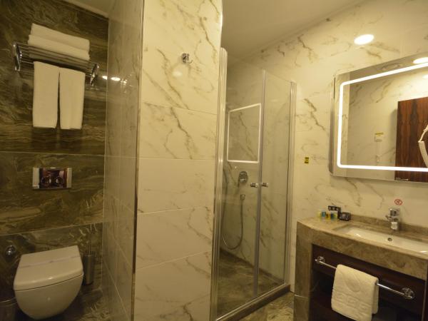 Piya Sport Hotel : photo 3 de la chambre chambre deluxe double ou lits jumeaux