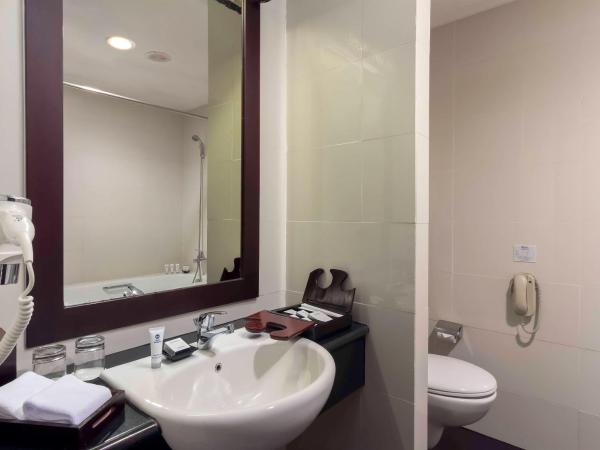 Best Western Mangga Dua Hotel & Residence : photo 2 de la chambre chambre lits jumeaux de luxe avec vue sur la ville - non-fumeurs