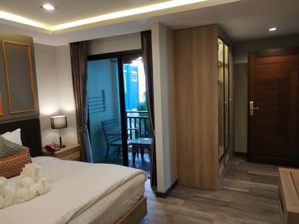 Hotel De Sripoom -SHA Extra Plus : photo 4 de la chambre chambre double avec balcon