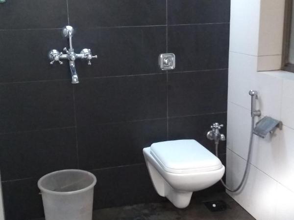 Carlton Hotel Mumbai - Behind Taj Mahal Palace Colaba Mumbai : photo 9 de la chambre chambre double de luxe avec climatisation