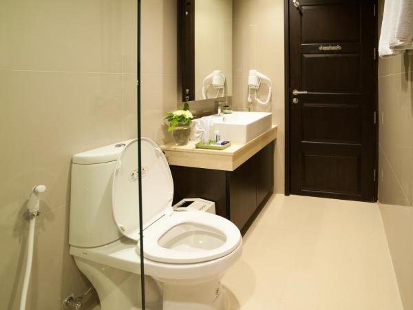 Aspen Suites Hotel Sukhumvit 2 : photo 5 de la chambre chambre deluxe