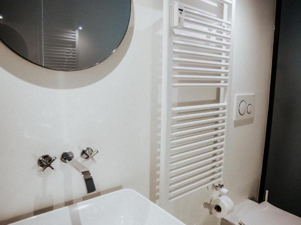 Cà Bèla - Porta Romana : photo 9 de la chambre chambre double avec salle de bains privative