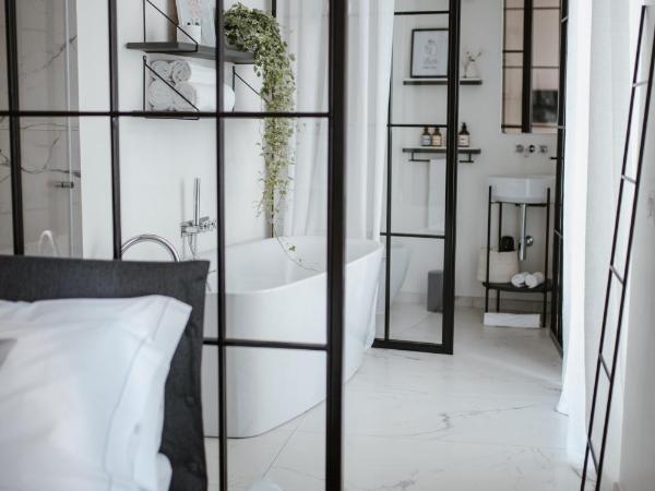 Cà Bèla - Porta Romana : photo 5 de la chambre chambre double deluxe avec baignoire