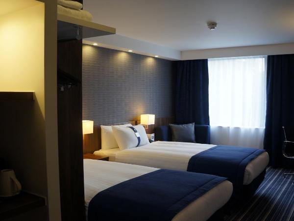 Holiday Inn Express Earls Court, an IHG Hotel : photo 9 de la chambre chambre lits jumeaux