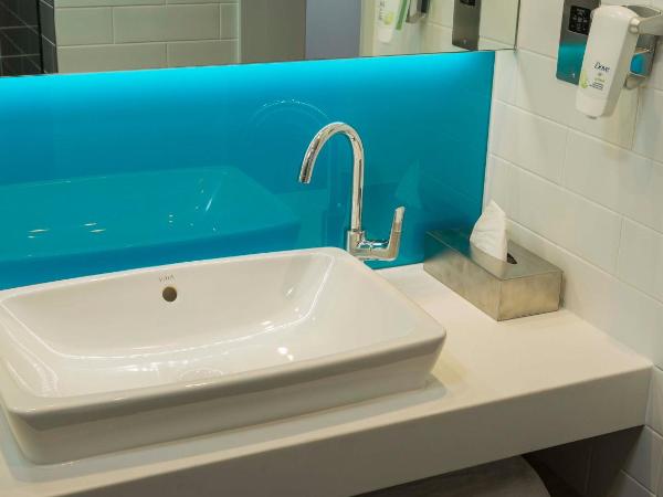 Holiday Inn Express - Manchester - TRAFFORDCITY, an IHG Hotel : photo 4 de la chambre chambre double standard