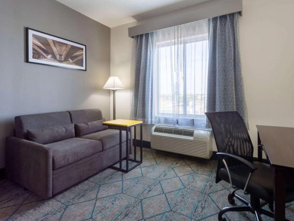 La Quinta by Wyndham Columbus West - Hilliard : photo 2 de la chambre chambre lit king-size avec canapé-lit