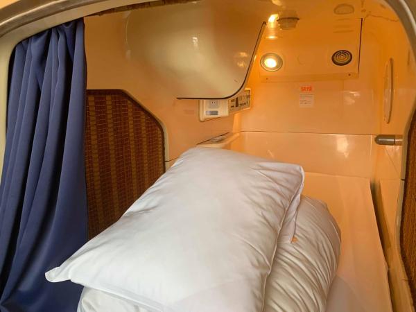 Capsule Inn Kinshicho : photo 3 de la chambre chambre capsule pour hommes 