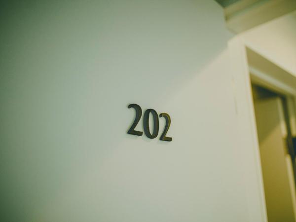 Hippo Hostel and Cafe Bar : photo 7 de la chambre chambre double avec lit d'appoint