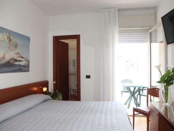 Hotel Gran Venere Beach 3 Superior : photo 4 de la chambre chambre double ou lits jumeaux avec accès à la plage