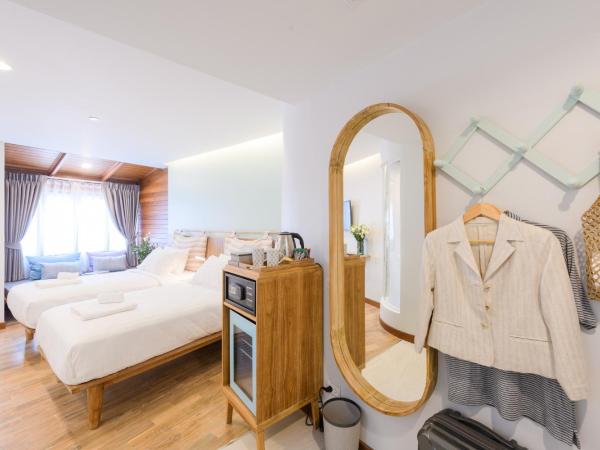 Pastell Oldtown Chiang Mai SHA Extra Plus : photo 7 de la chambre chambre lits jumeaux deluxe avec balcon