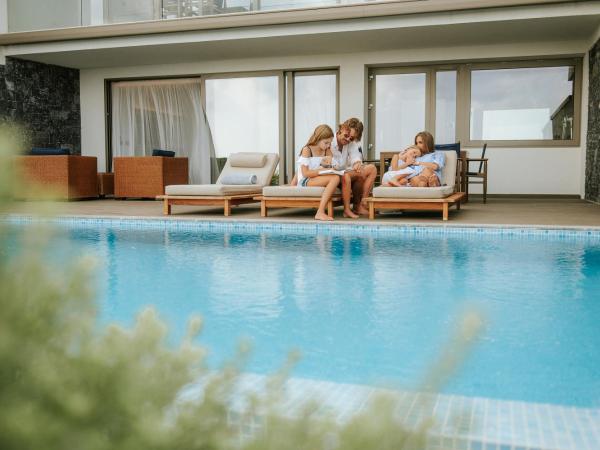 Nana Princess Suites Villas & Spa : photo 8 de la chambre  villa de rêve princesse - vue mer avec piscine privée, baignoire d'hydromassage extérieure et sauna soul 