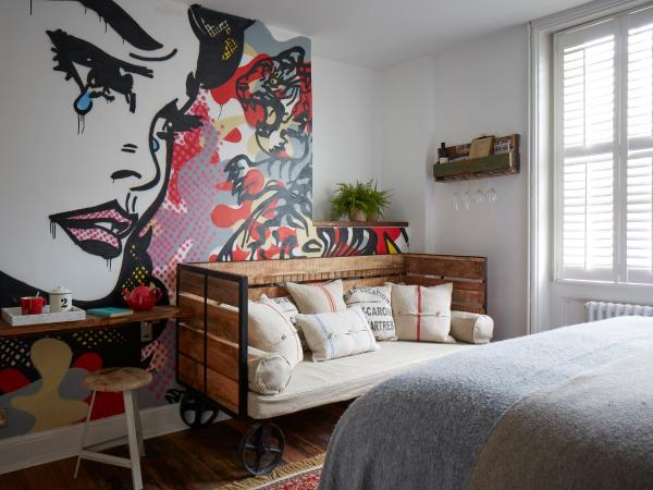 Artist Residence Brighton : photo 2 de la chambre chambre double ou lits jumeaux confort avec canapé-lit