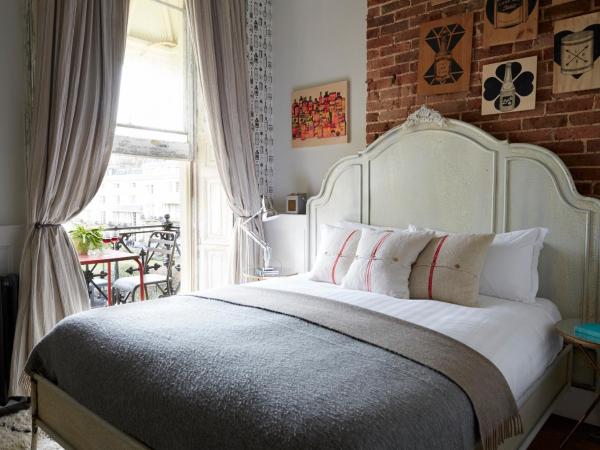 Artist Residence Brighton : photo 2 de la chambre chambre double confort avec balcon - vue sur mer